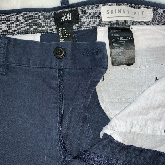 🔥H&M blue jeans with extra button (size 32) - Picture 3 of 5